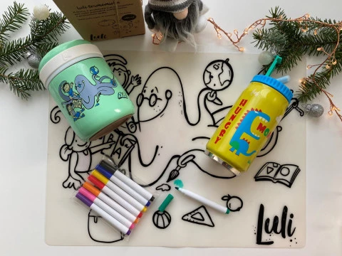 Detský balíček: vyfarbovacia podložka Luli učí, termomiska Luli učí (300ml), termoska so slamkou Dinosaurus (280ml)