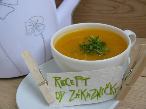 Zázvorovo-mrkvová polievka