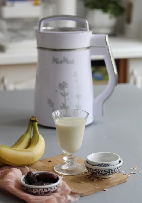 Banánovo - ovseno - mandľové rastlinné mlieko od Foodturo