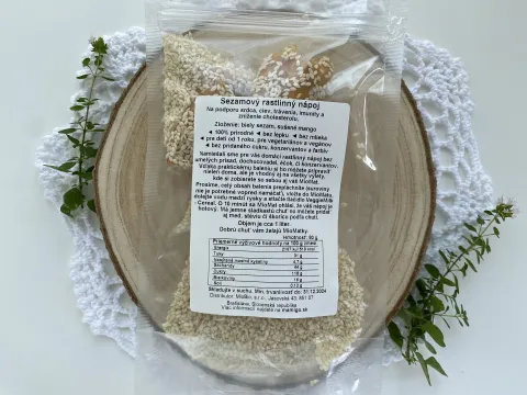 Namiešané rastlinné mlieko: Sezamové so sušeným ananásom