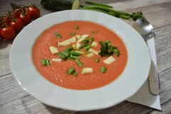 Paradajková polievka RAW