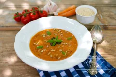 Paradajkovo-mrkvová polievka s quinoa od Moje jedlo