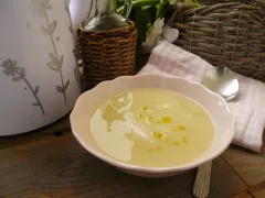 Polievka z bielej reďkovky