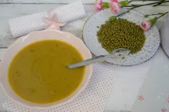 Polievka z mungo fazuliek