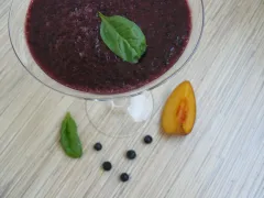 Broskyňovo-čučoriedkové smoothie