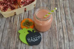 Granátové jablko-hurmikaki-cvikla smoothie