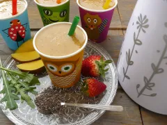 Rukola-mango-jahoda smoothie