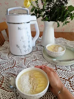 Ananásová smoothie miska