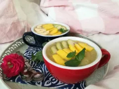 Hruškovo - mangová smoothie miska